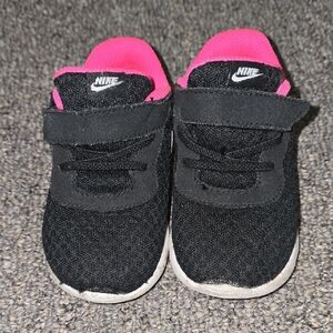 Nike Black and Pink Sneakers with Cushioned Comfort